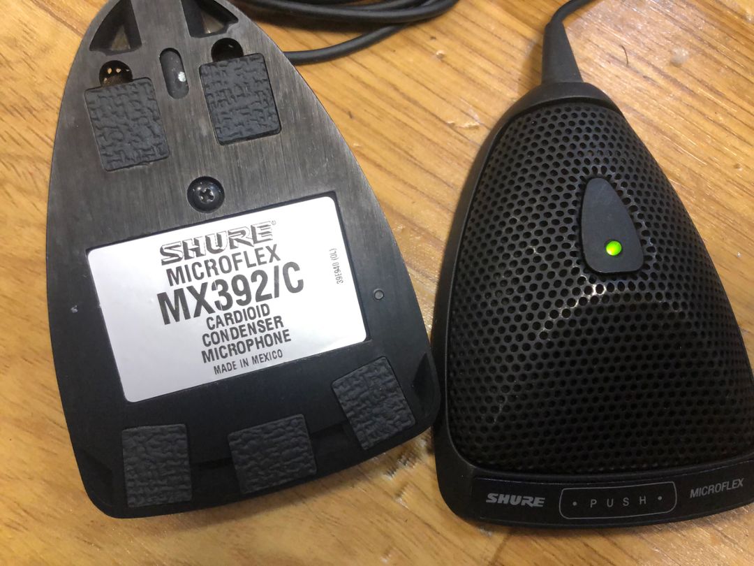 Shure 바운더리 마이크 입니다