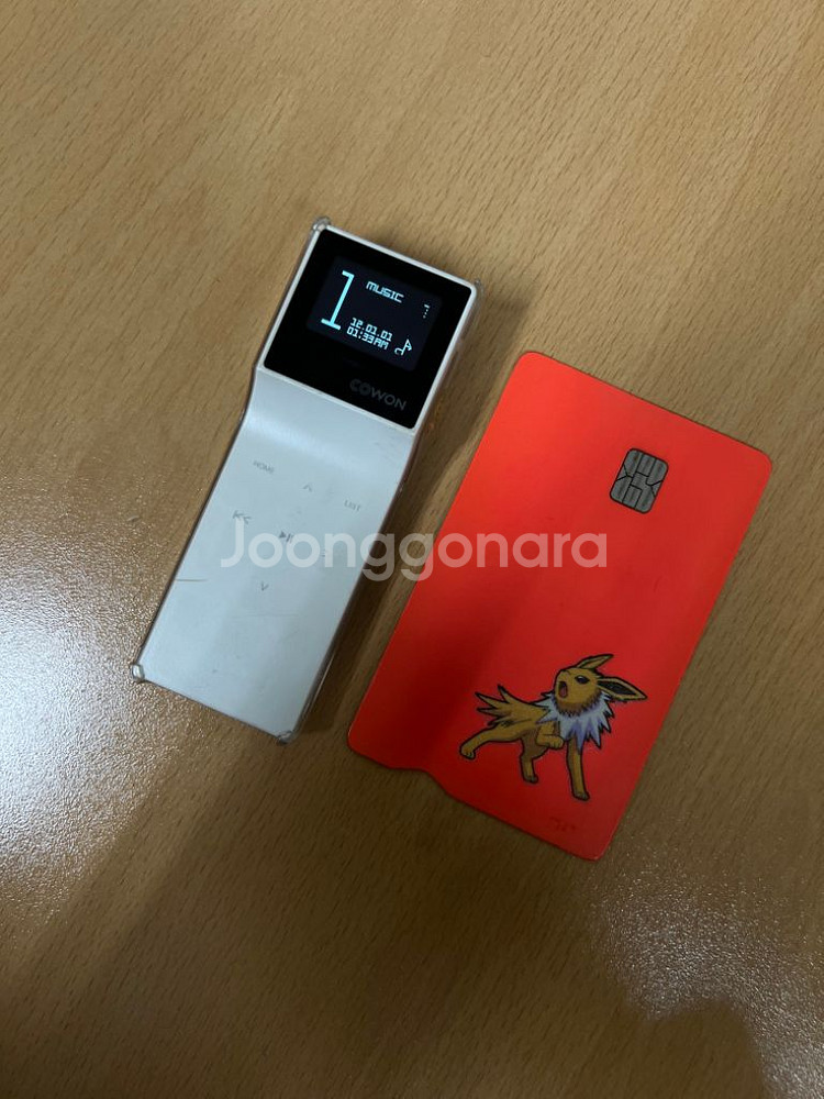코원 COWON E3 화이트 8G 팝니다--3
