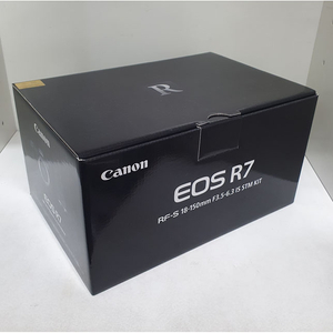 캐논 EOS R7 + 18-150 KIT 미개봉 팝니다