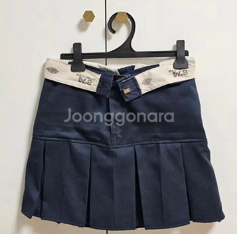 유이브 디키즈커스텀 스커트 뉴진스치마 베이지 네이비--1