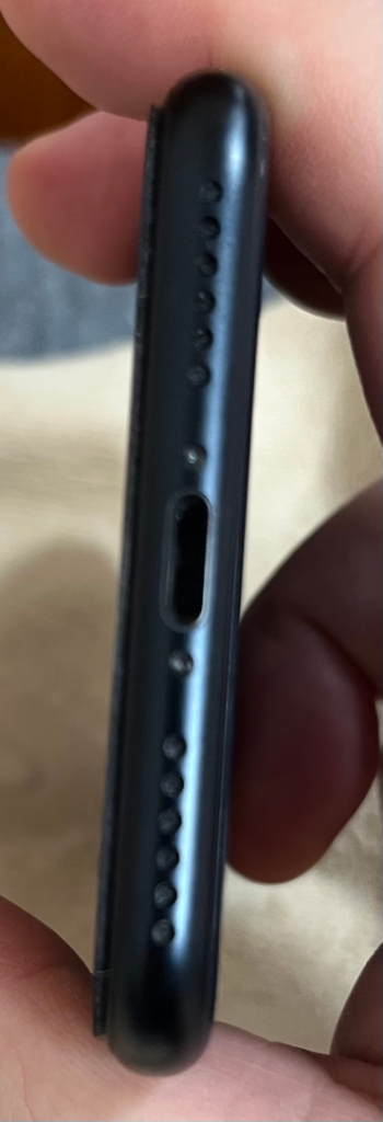 아이폰se3 블랙 64G 팝니다--5