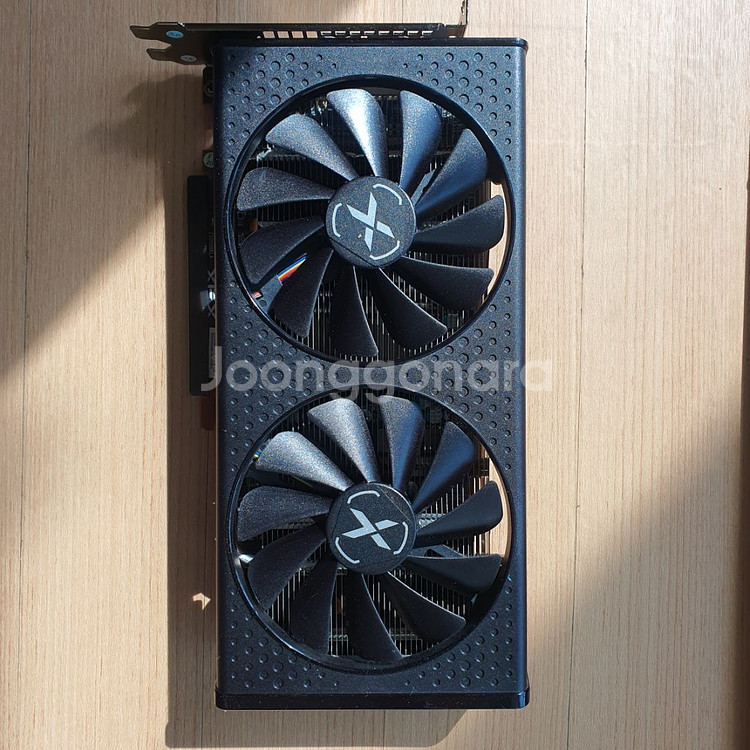 그래픽카드 RX7600--1