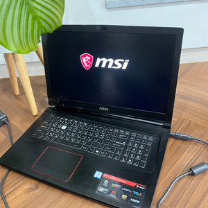 MSI I7-8750 고사양 게이밍 노트북 하자있음