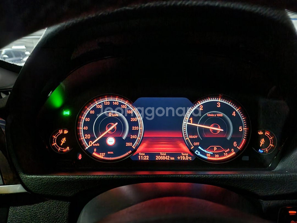 BMW 320d GT--8