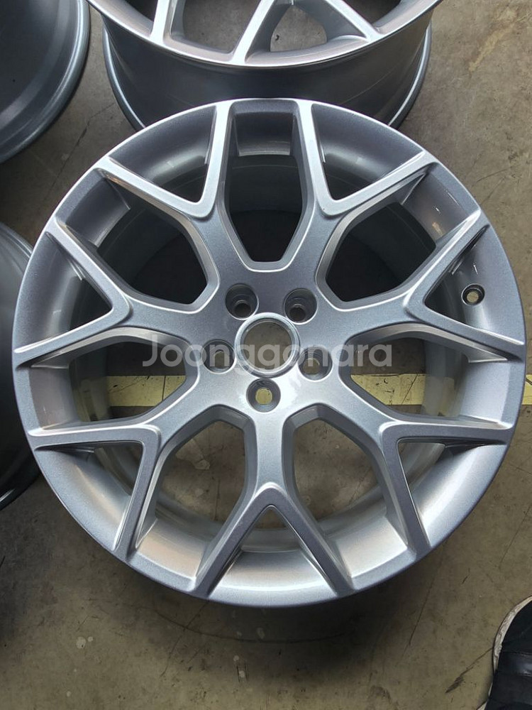 재규어 F-TYPE 19인치 정품 휠--4