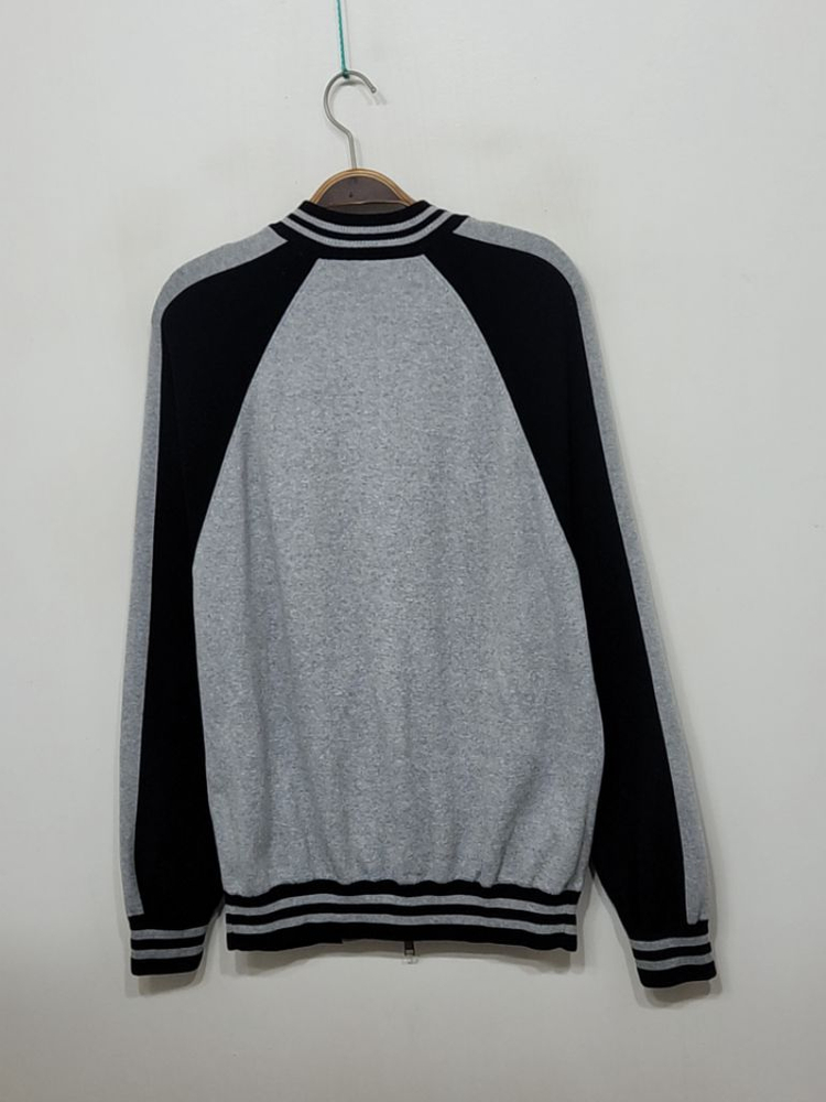 (M) 아르마니 익스체인지 니트집업 배색 캐주얼 이미지