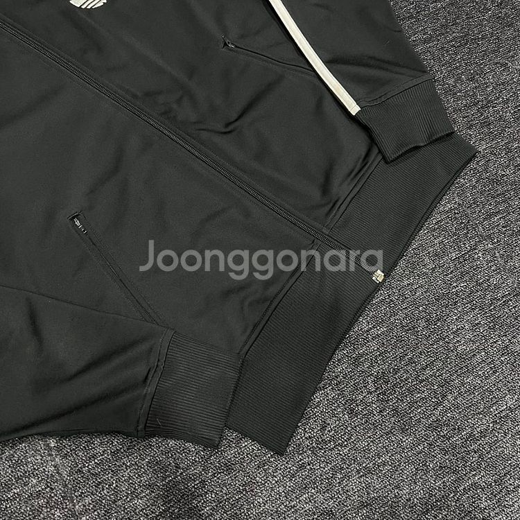 아디다스 파이어버드 검흰 져지 M--3