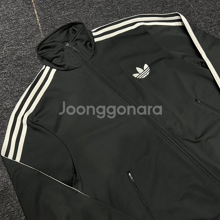 아디다스 파이어버드 검흰 져지 M--2