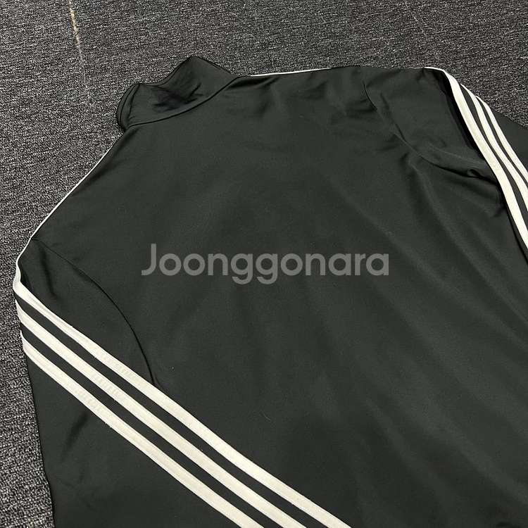 아디다스 파이어버드 검흰 져지 M--7