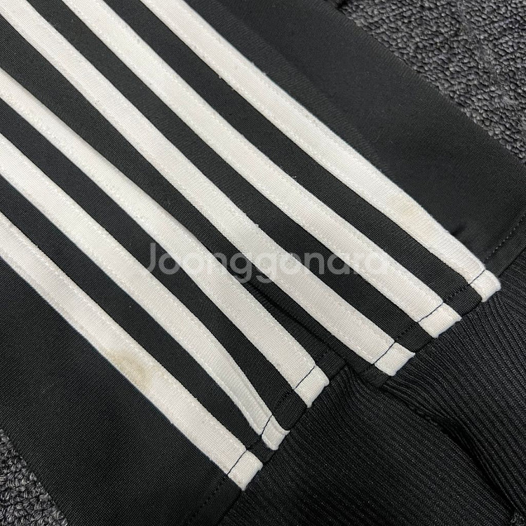 아디다스 파이어버드 검흰 져지 M--5