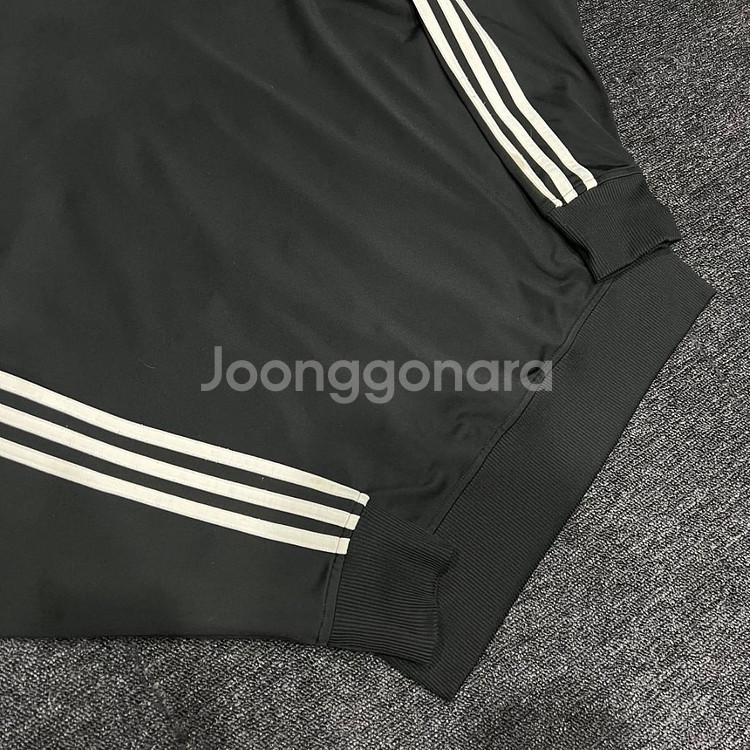 아디다스 파이어버드 검흰 져지 M--8