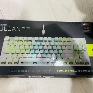 Roccat Vulcan TKl Pro 적축