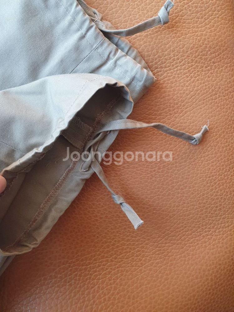 버버리 치노 조거팬츠--1