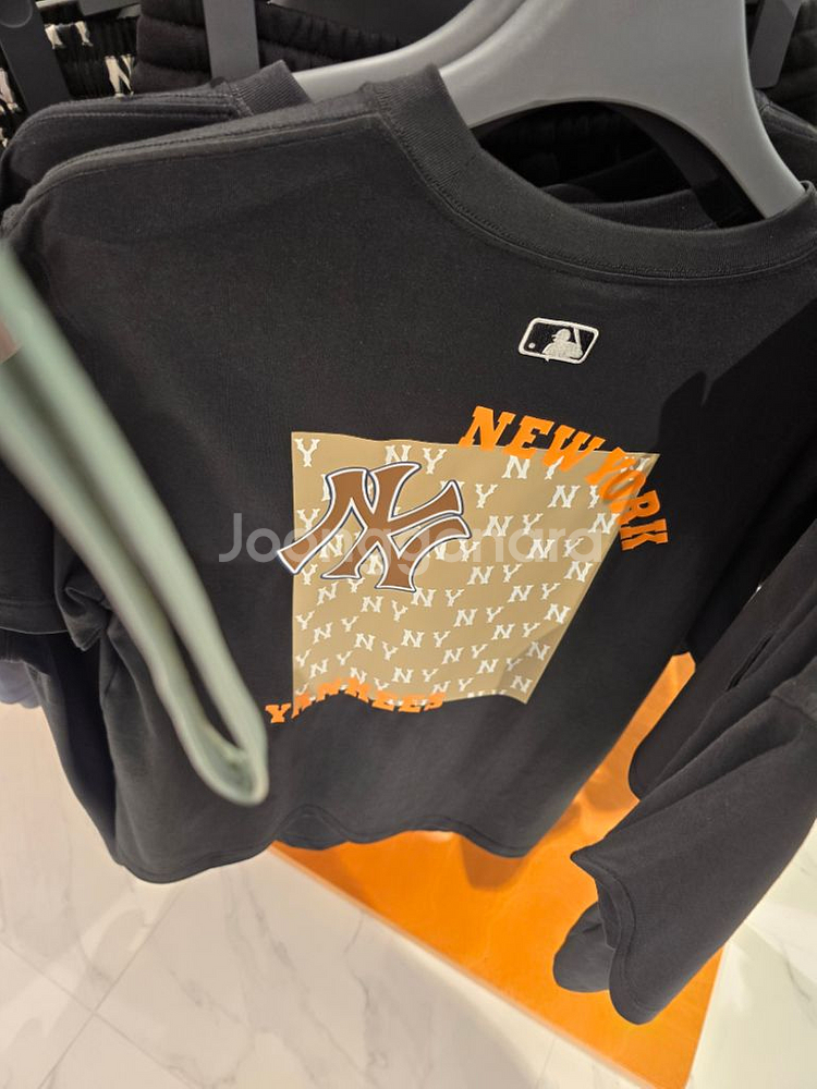 mlb엠엘비 모노티브티셔츠 신상품저렴히판매--1