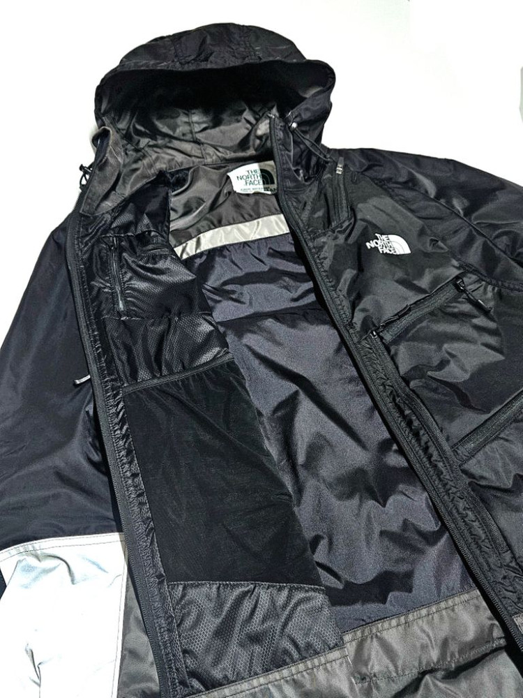 준야와타나베x노스페이스 카리모어 백팩 자켓 슈프림 언더 이미지