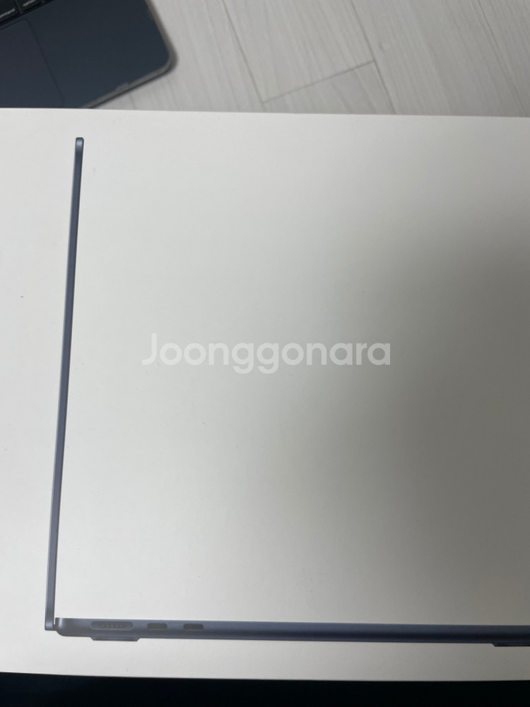 맥북에어 M2 13.6인치 16GB/1TB 풀박스--7