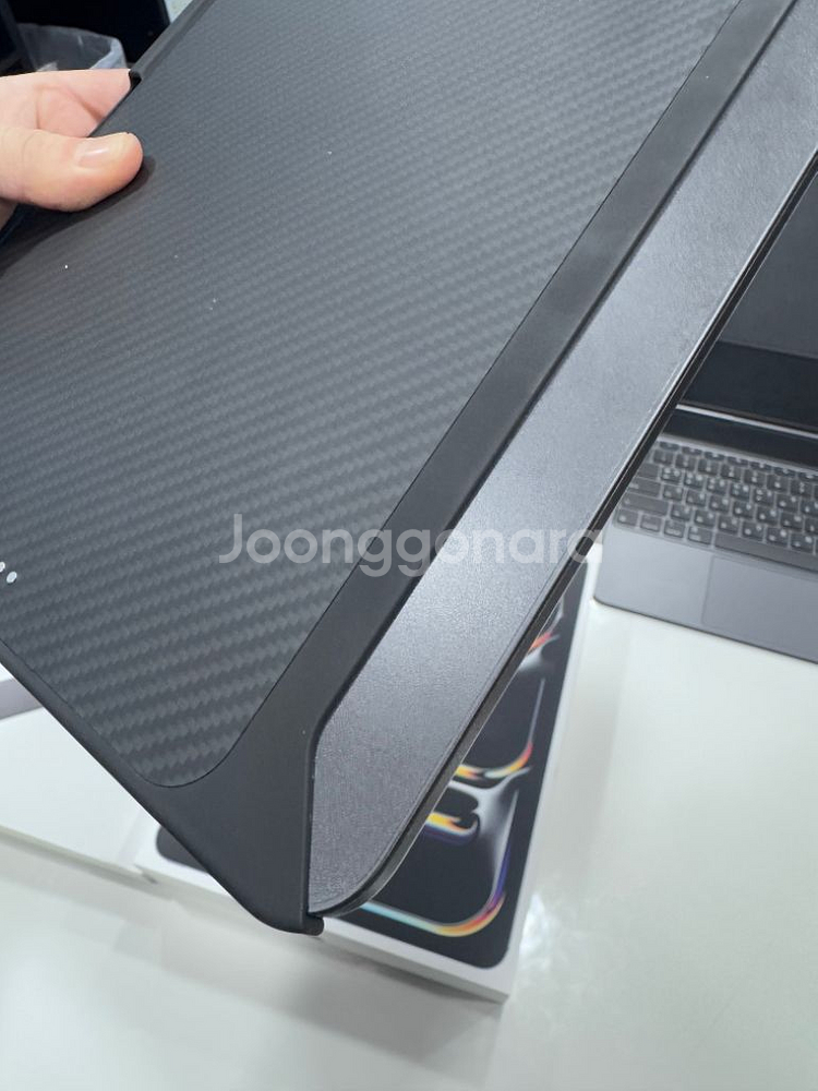 아이패드 프로 m4 13 wifi 256g, 매직키보드--1