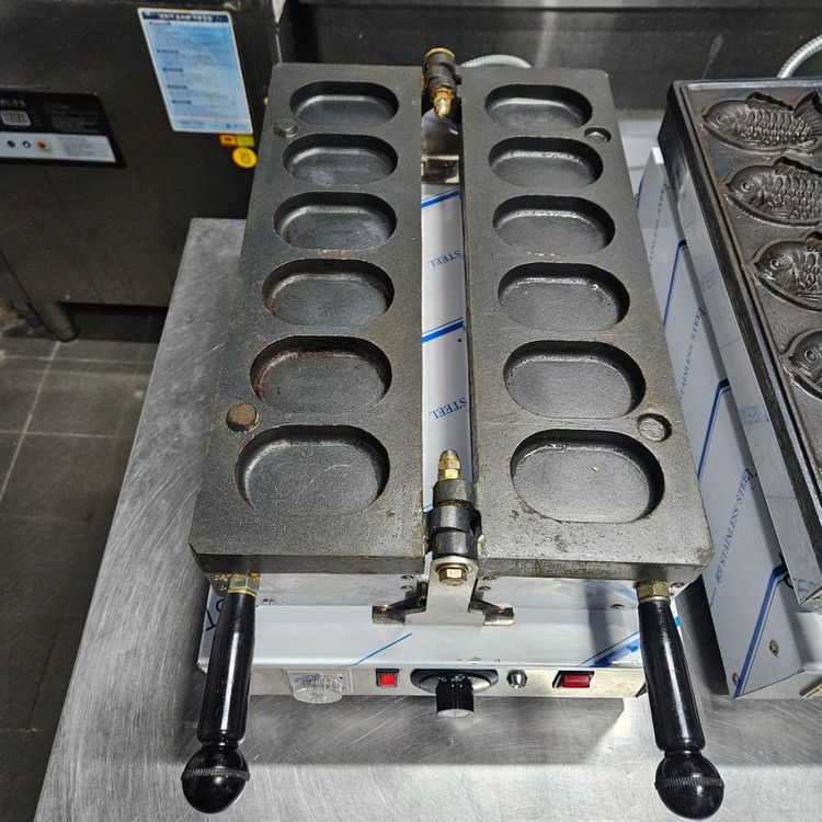 태양산업 6구 계란빵기계 판매해요.--1