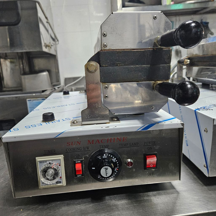 태양산업 6구 계란빵기계 판매해요.--3