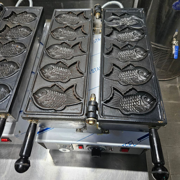 태양산업 5구 큰붕어빵 기계 판매해요.--1