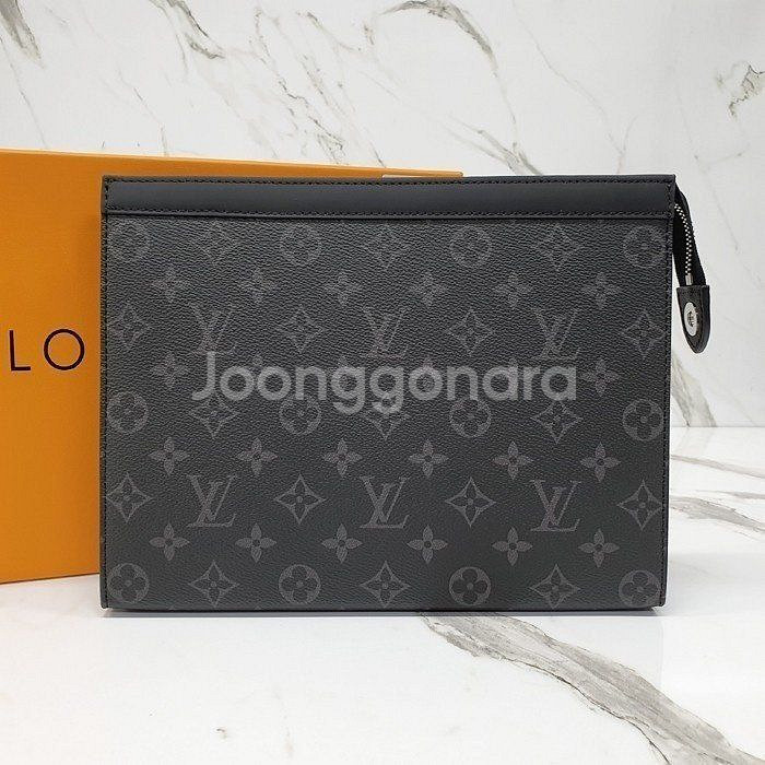 새상품 클러치 팝니다--1