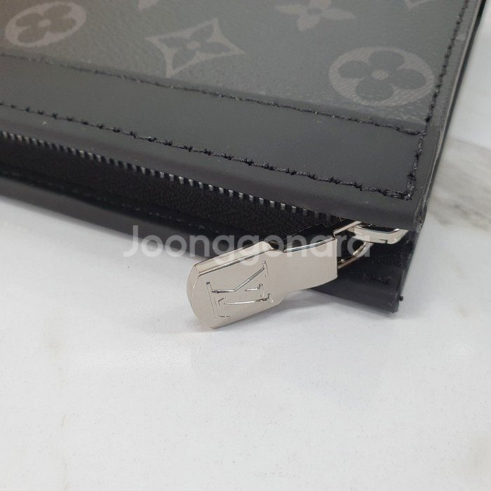 새상품 클러치 팝니다--4