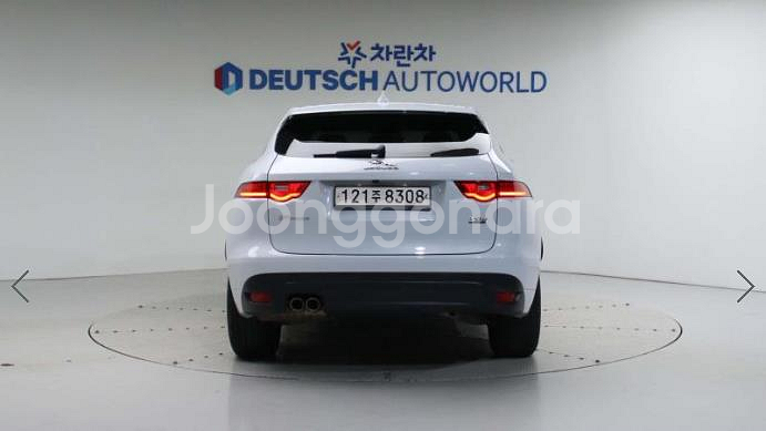 @17년식 F-페이스 2.0 20d AWD R스포츠--3