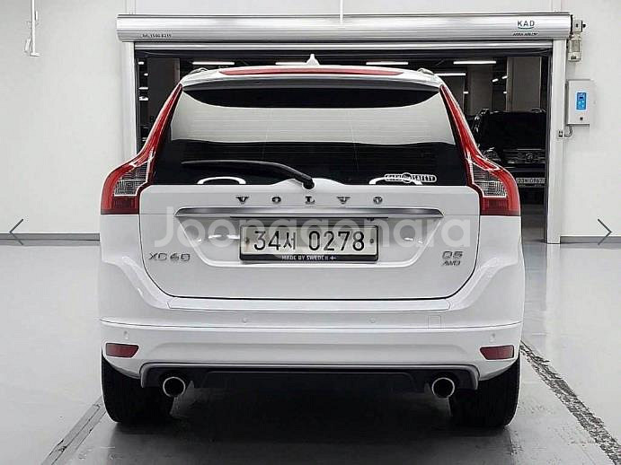 @15년식 XC60(1세대) D5 AWD R디자인 전--1