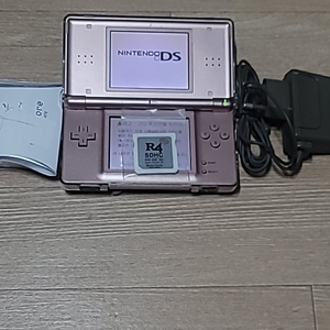 닌텐도 Ds lite 로즈골드+R4칩 32GB