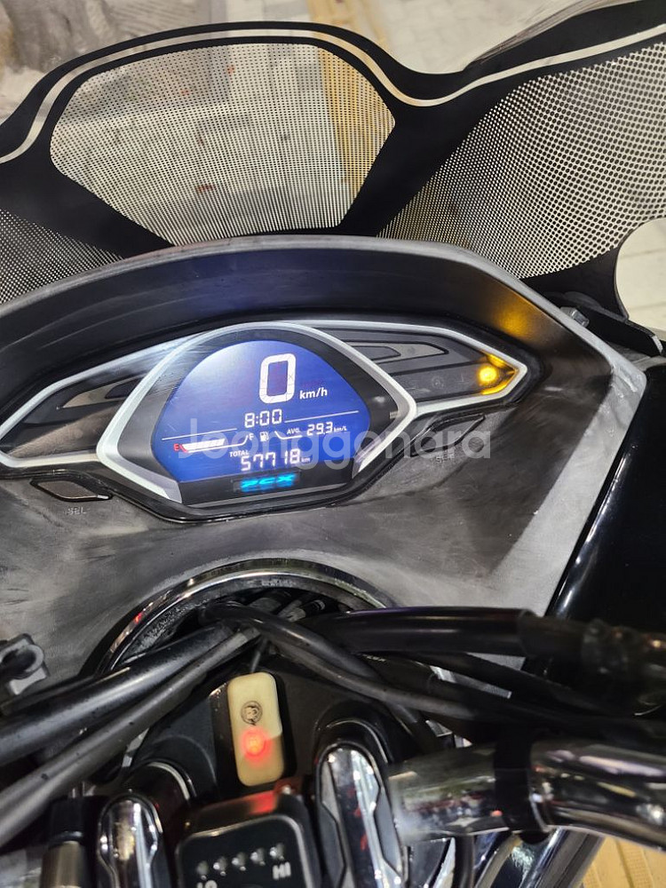 19년식 pcx150 팝니다. 급처--4