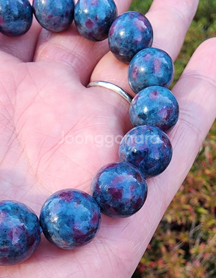 핸드메이드 AA+ 카이언나이트 (in 루비) 12.7m--2