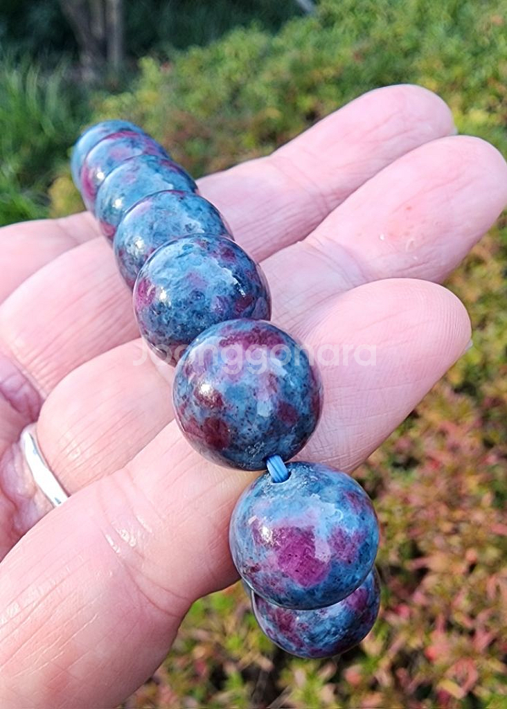 핸드메이드 AA+ 카이언나이트 (in 루비) 12.7m--6