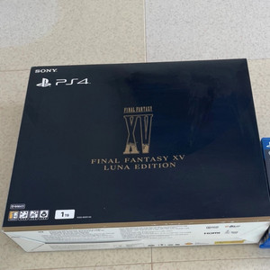 PS4 슬림 루나에디션 1TB 한정판 풀세트