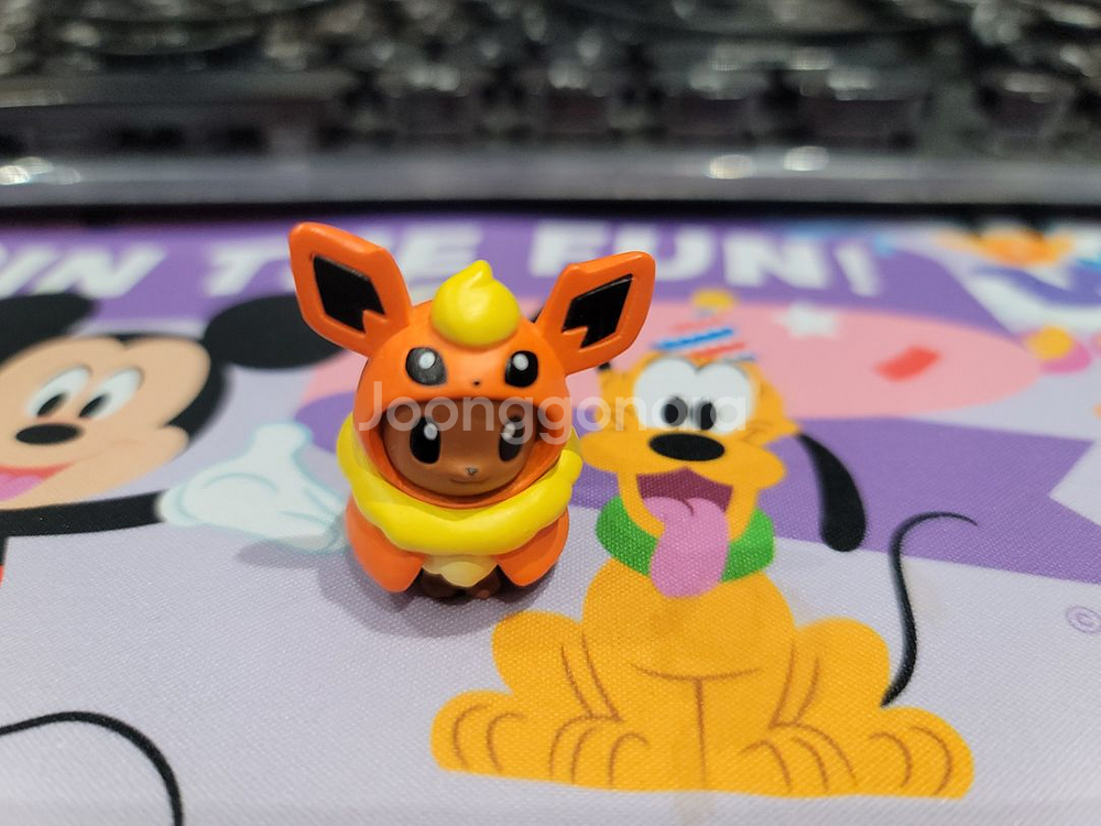 판쵸 이브이 부스터 가챠피규어--2