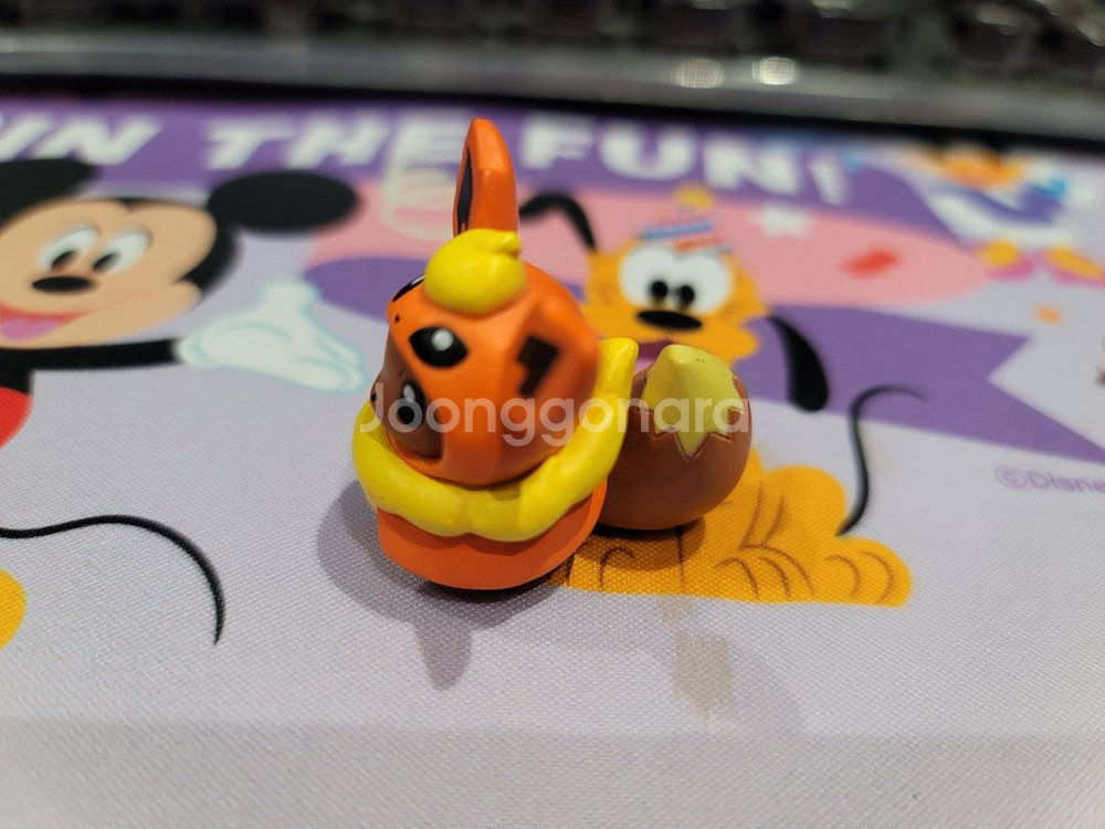 판쵸 이브이 부스터 가챠피규어--4