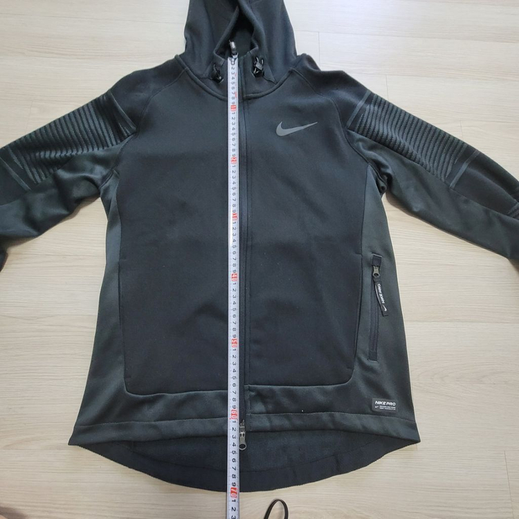 미착용)나이키 써마핏 트레이닝 자켓(기모) M--4