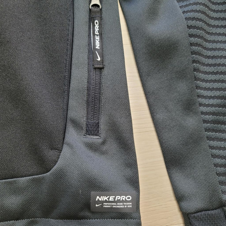 미착용)나이키 써마핏 트레이닝 자켓(기모) M--7