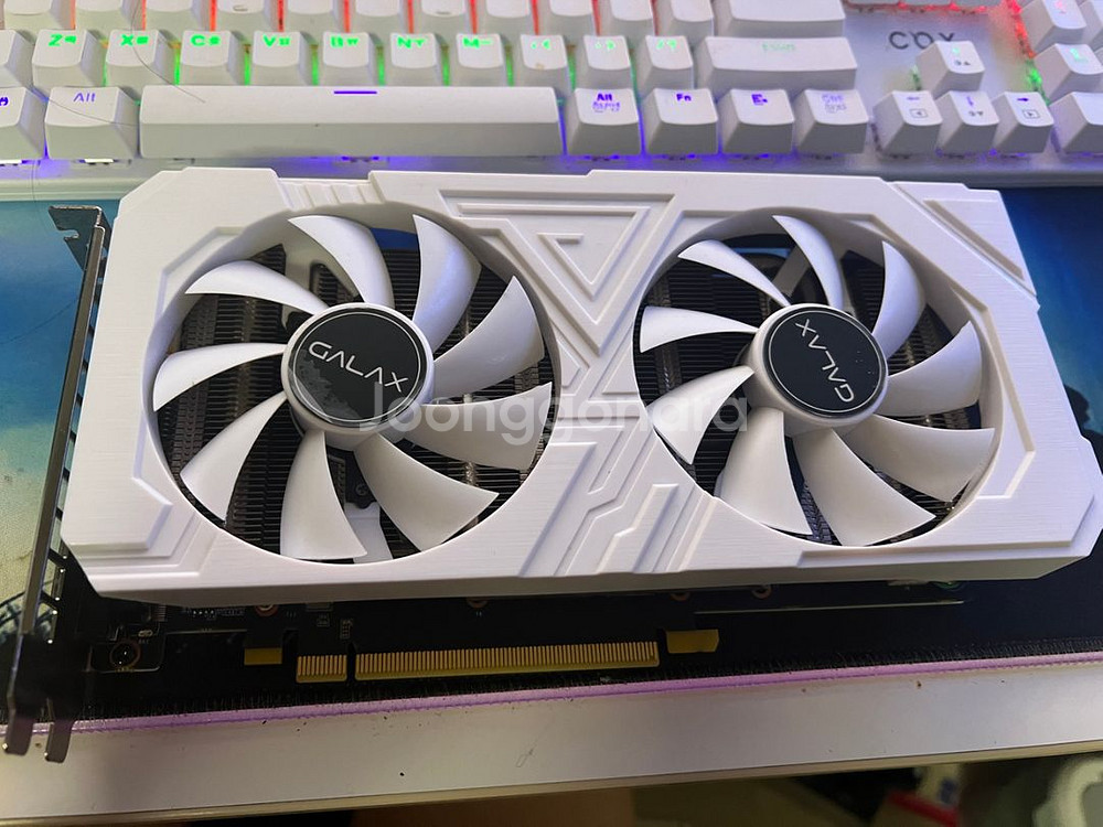 갤럭시 GTX1660슈퍼 화이트 풀박--2