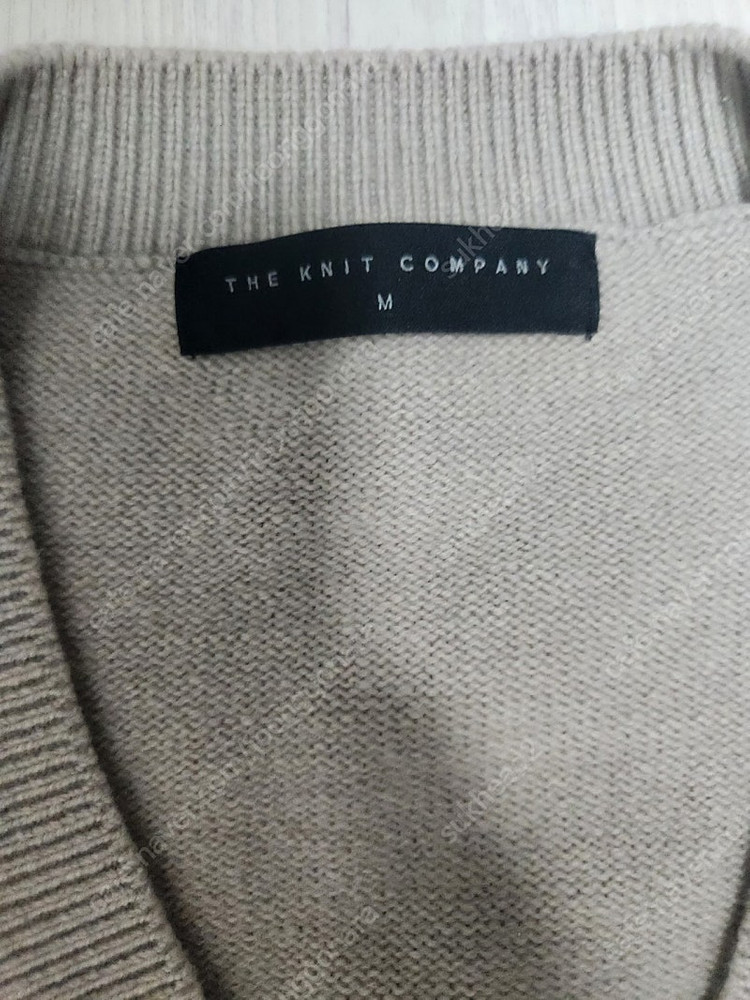 더니트컴퍼니 가디건 이미지