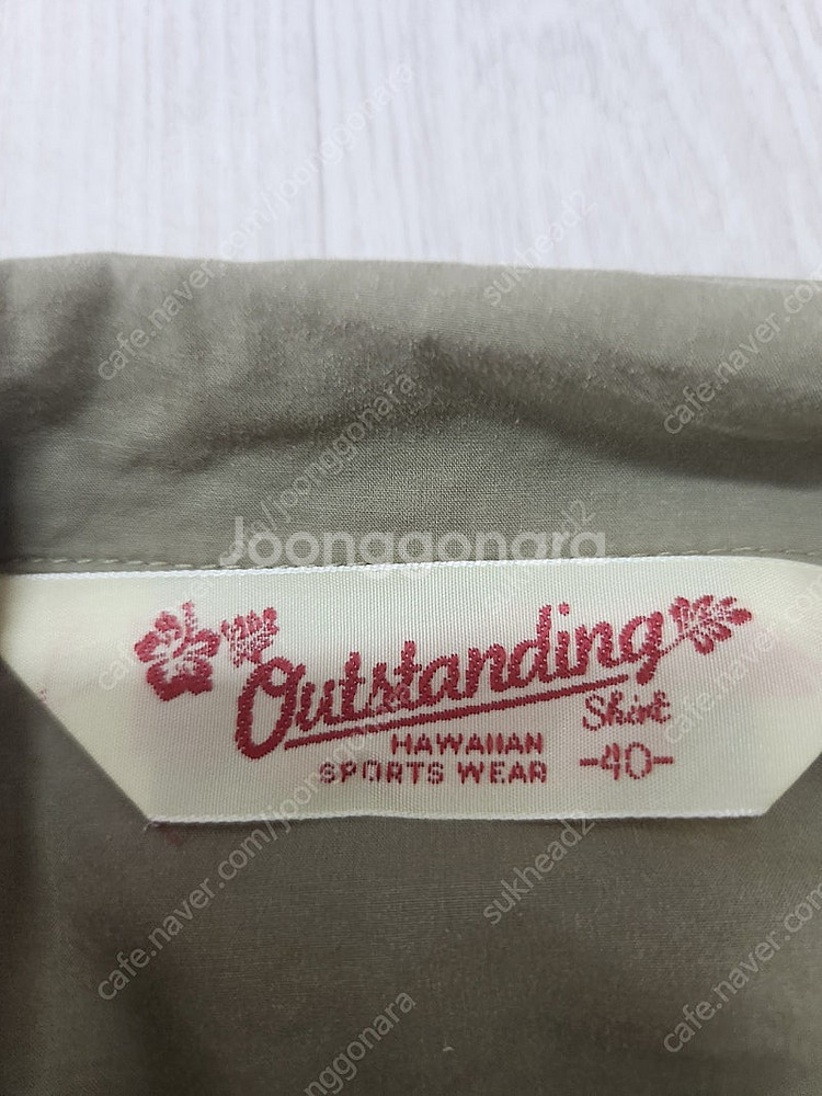 아웃스탠딩 오픈카라 하프셔츠--1