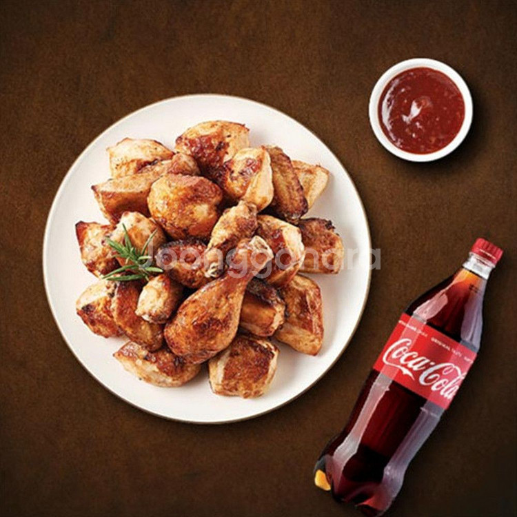 굽네치킨 오리지널+콜라 1.25L 1장 팔아요--0