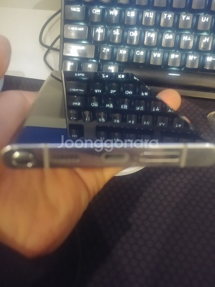 갤럭시 s22 울트라 lg 256기가 팝니다.--2