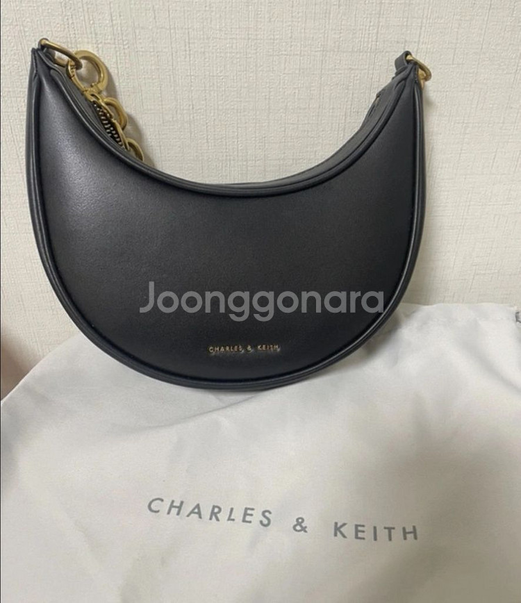 찰스앤키스 고급진 체인 데일리가방--1