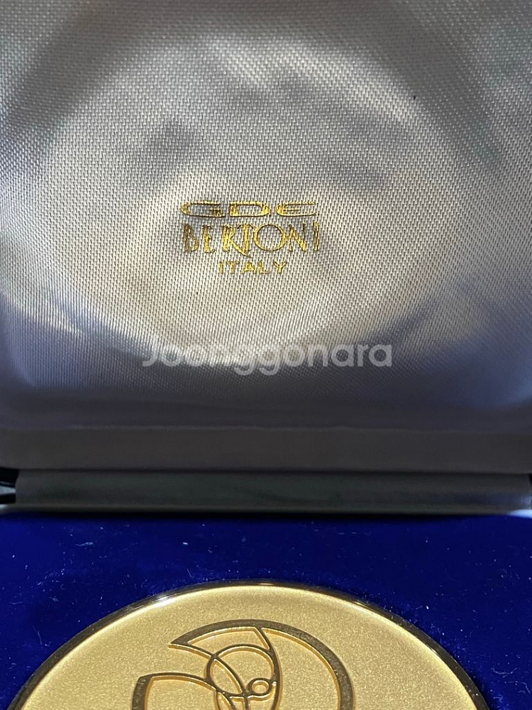 2002 월드컵 기념 메달 (이탈리아 베르토니 제작)--1