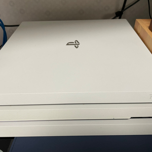 Ps4pro 1TB 팝니다