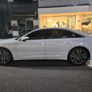 아우디 A6 45 TFSI Quattro premium