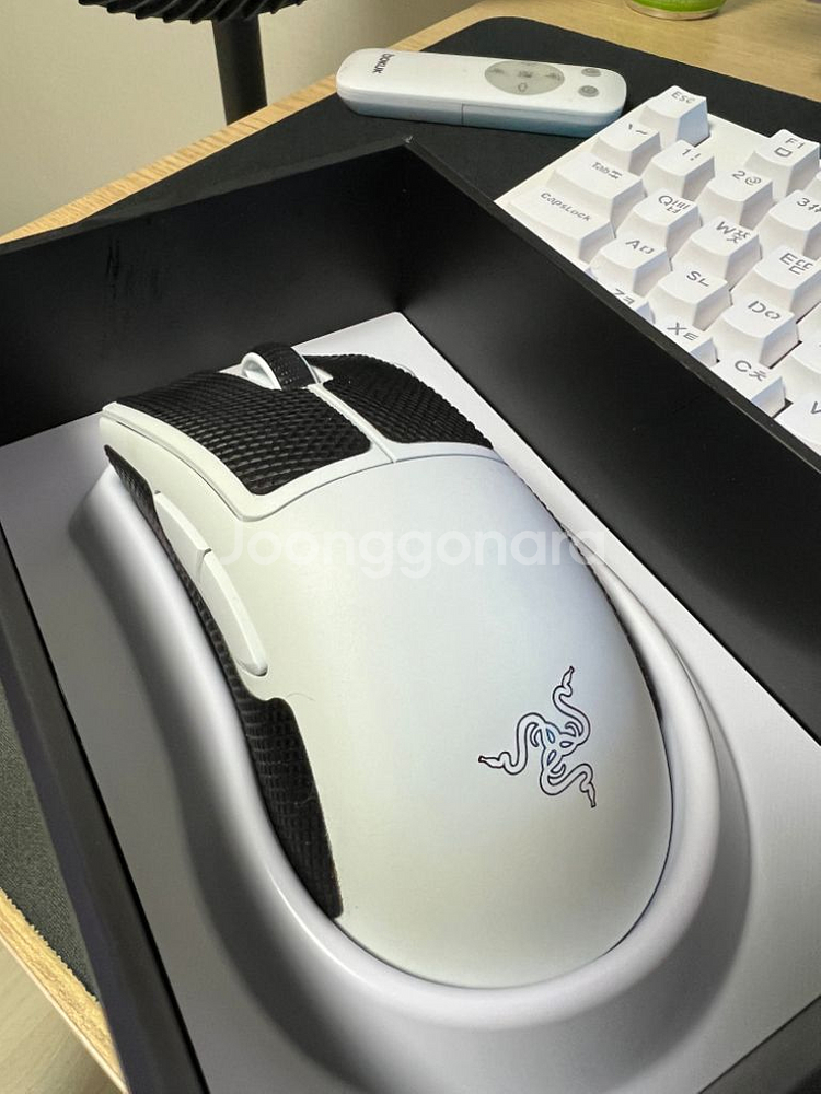 레이저 데스에더 V3 pro 판매합니다--1