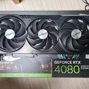 기가바이트 rtx 4080 super 게이밍oc팝니다