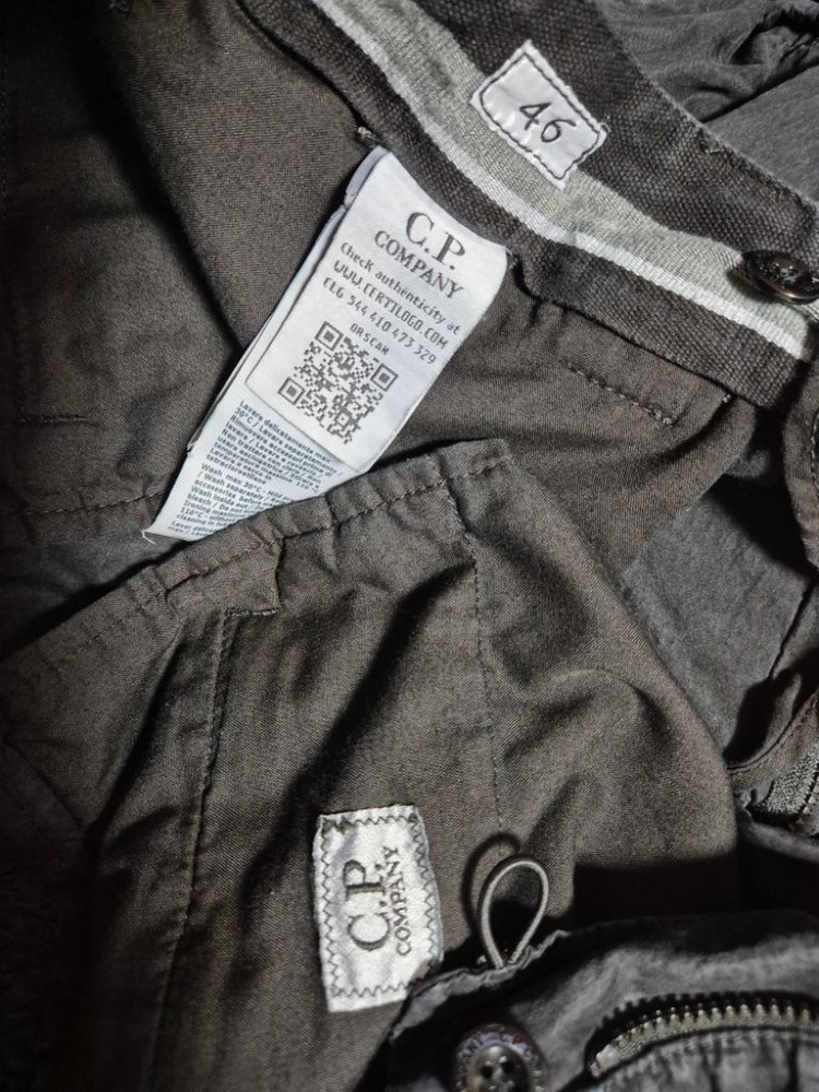 정품 CP컴퍼니 카고 고글팬츠 팝니다.--6