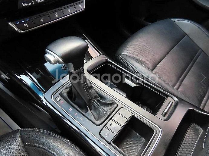@19년식 더 뉴쏘렌토 디젤 R2.0 2WD 프레스티--9